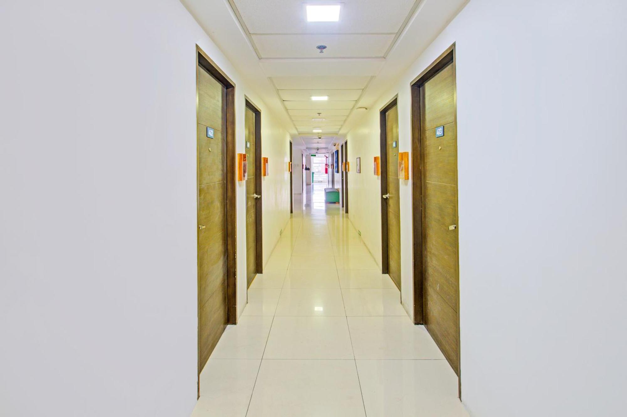 RedDoorz Plus @ 1318 Residences Manila Zewnętrze zdjęcie