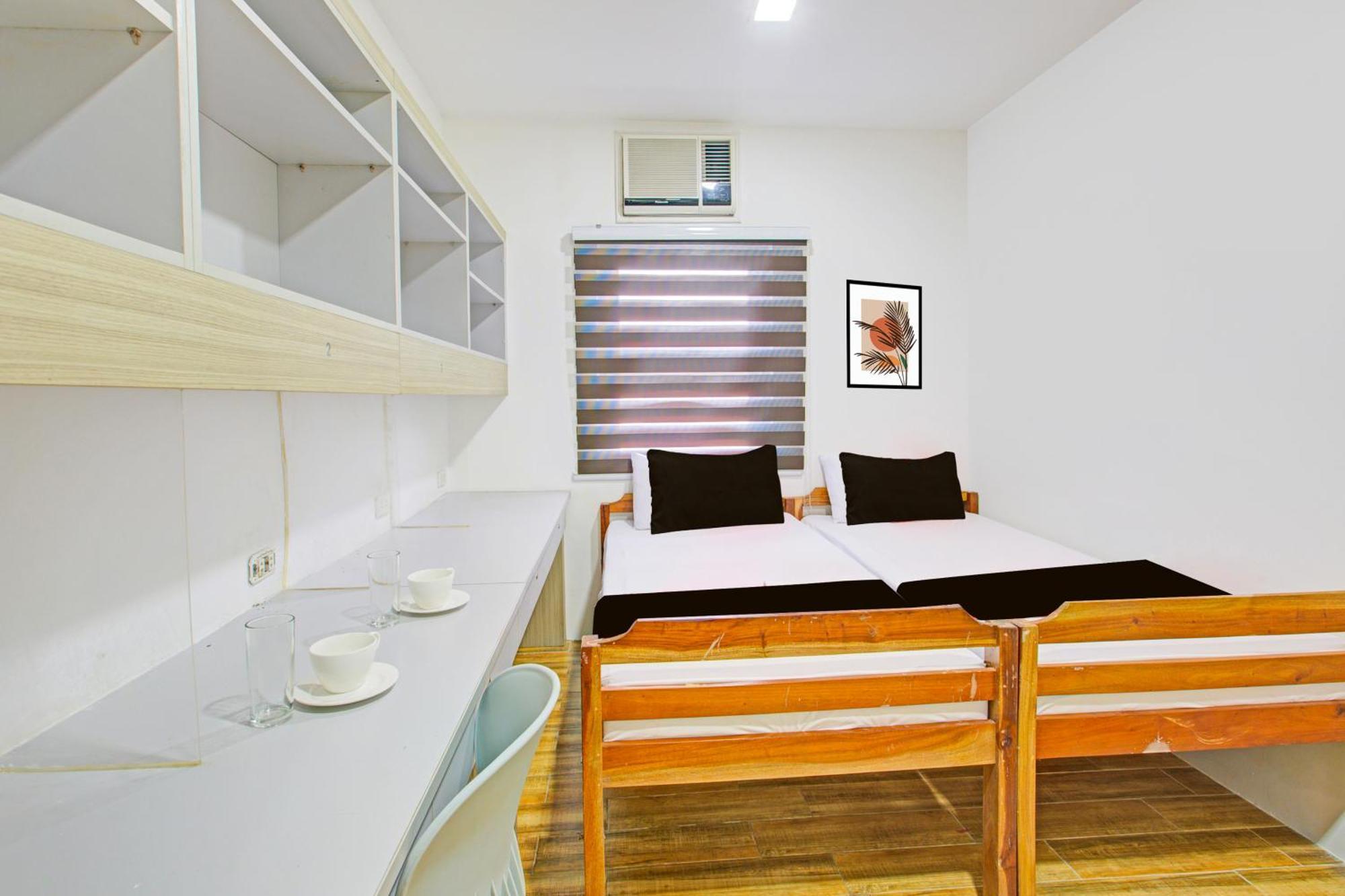 RedDoorz Plus @ 1318 Residences Manila Zewnętrze zdjęcie