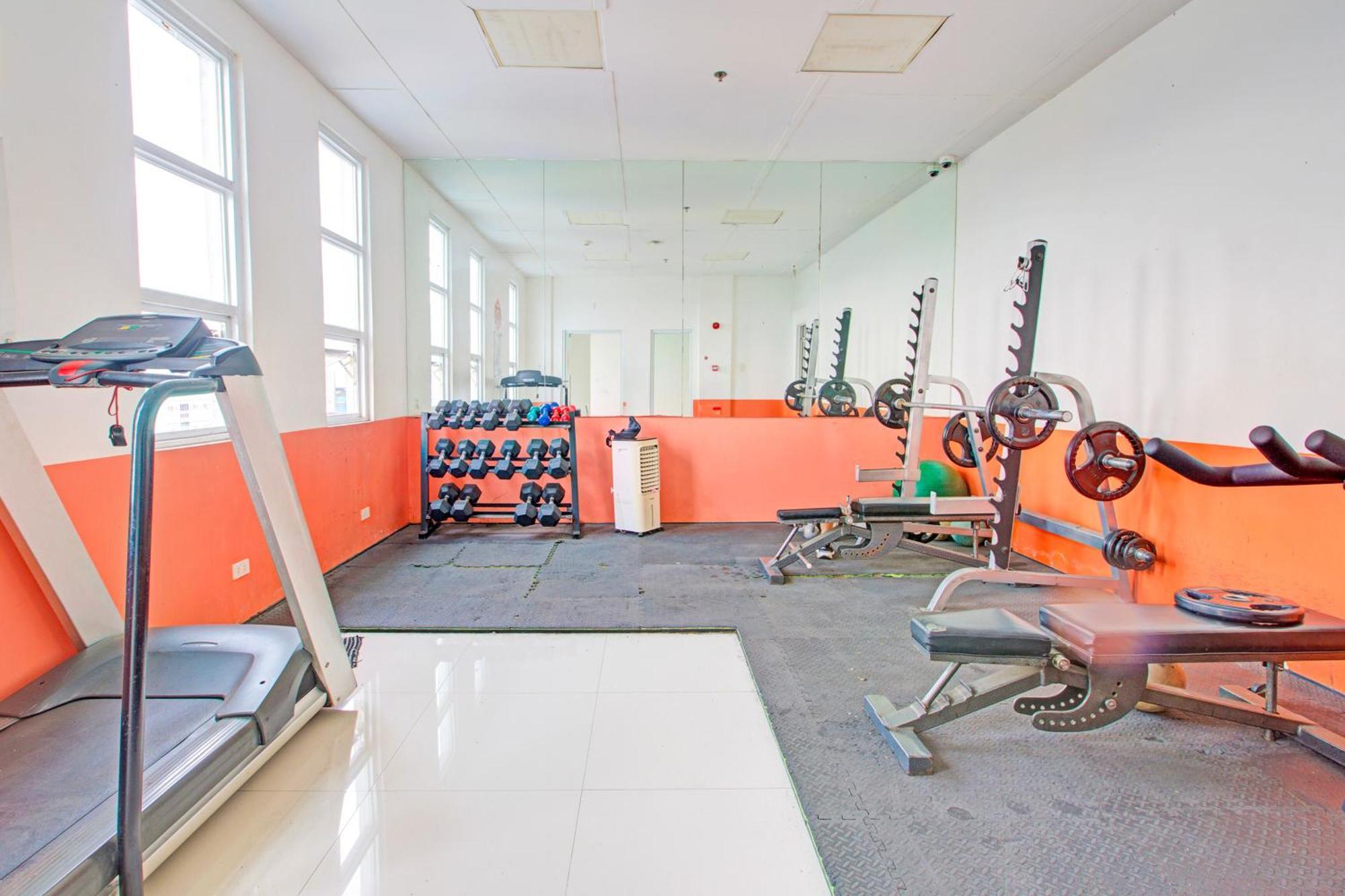 RedDoorz Plus @ 1318 Residences Manila Zewnętrze zdjęcie